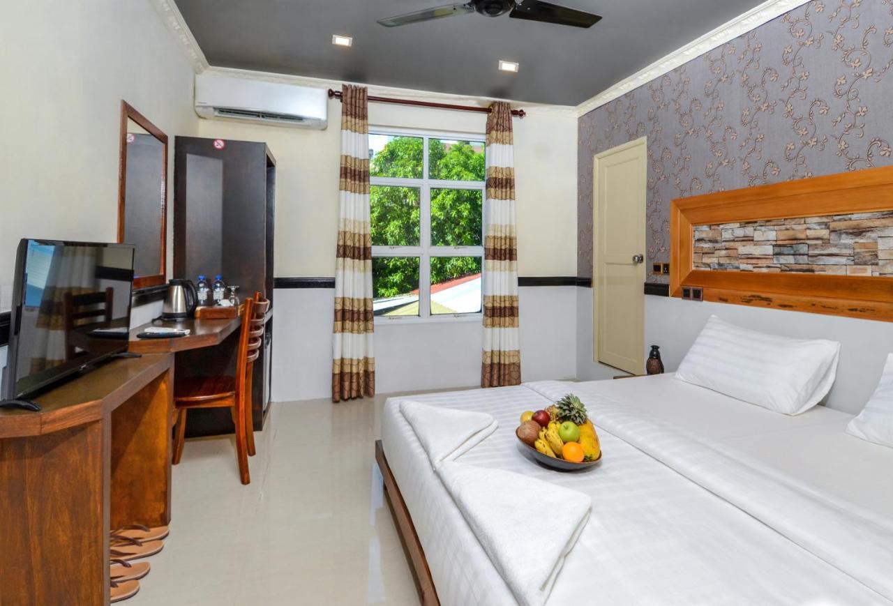 Maladiwa Beach & Spa Maafushi Exterior foto